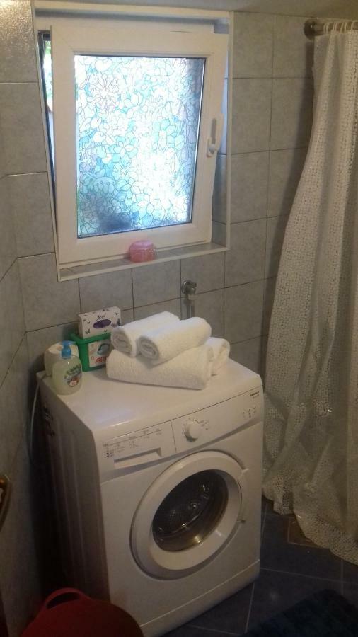 Tili Daire Pula Dış mekan fotoğraf